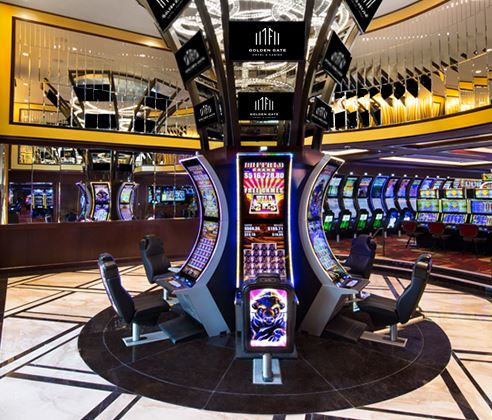 Goldengate Hotel and Casino Slots HAll