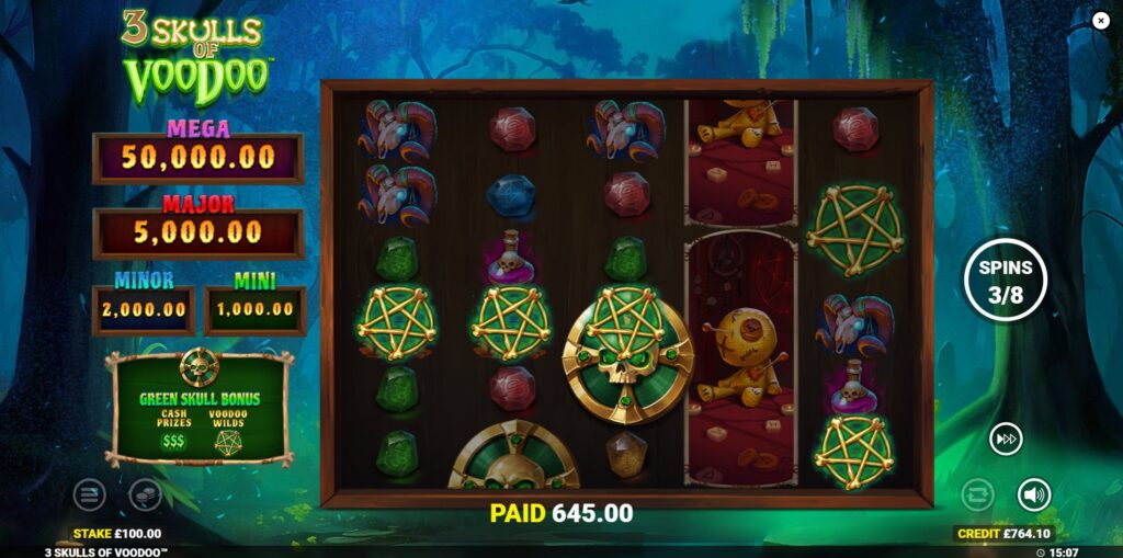 Voodoo Wilds active on the reels during the Green Skull Bonus in 3 Skulls of Voodoo.
