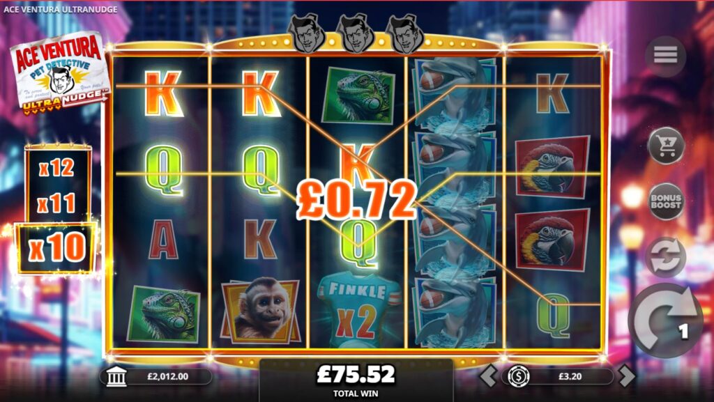 Gameplay during the free spins bonus, highlighting the high, persistent win multiplier.