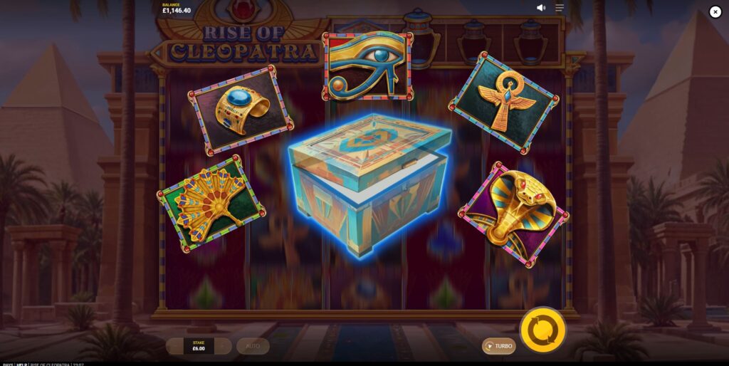 The Remove Suits feature activated, showing only high-value symbols on the reels of Rise of Cleopatra.