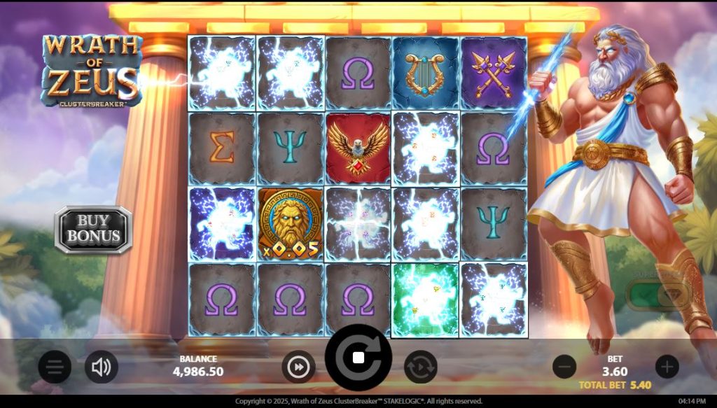 The ClusterBreaker mechanic in action, with a symbol splitting into multiple fragments.